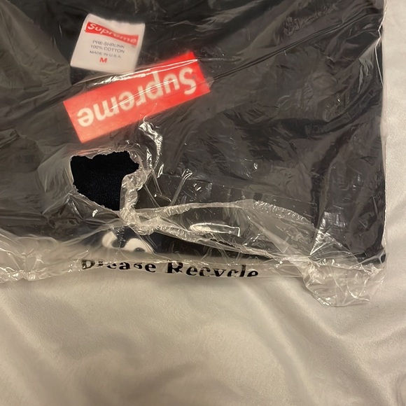 Authentic Supreme Cross Box logo navy tshirt - Picture 4 of 4